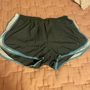 XL Nike FIT Dry shorts
